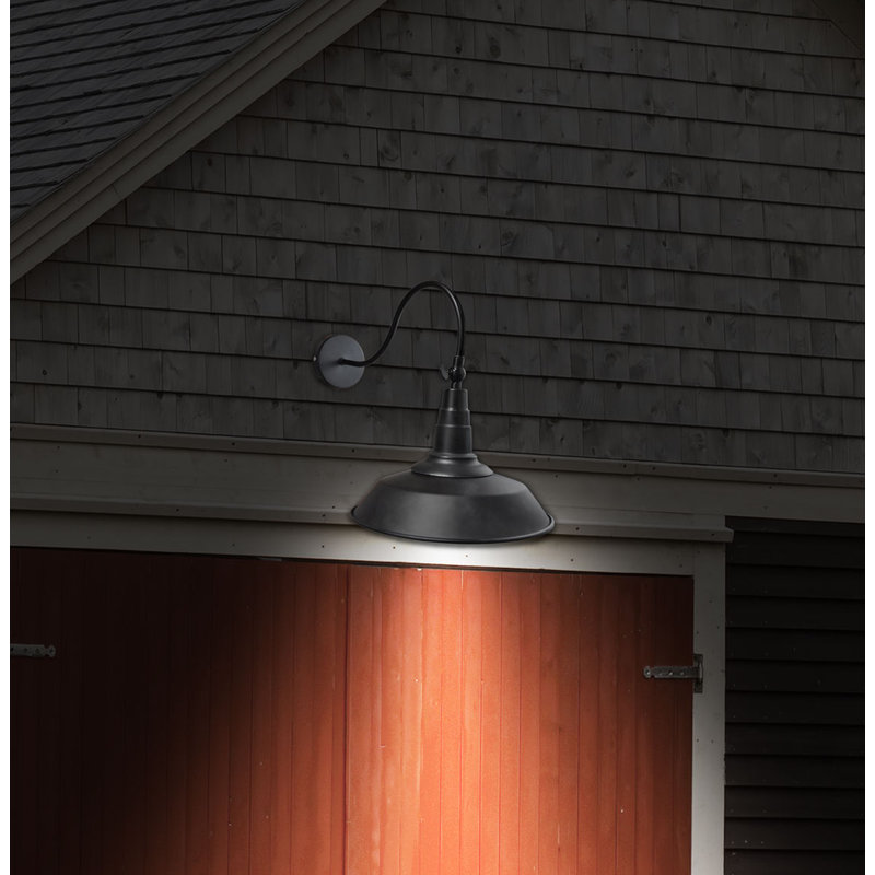 solar stable lights
